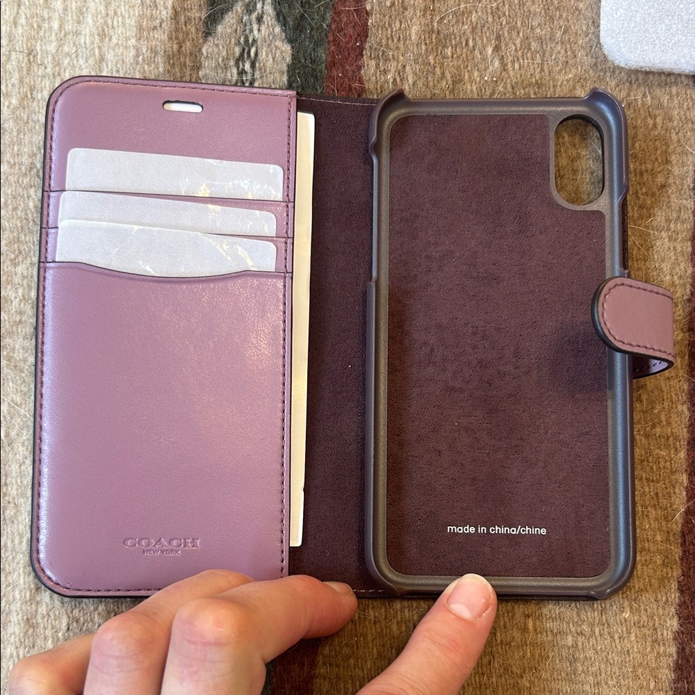 Coach Floral Monogram iPhone XR
Case Wallet - Picture 5 of 7